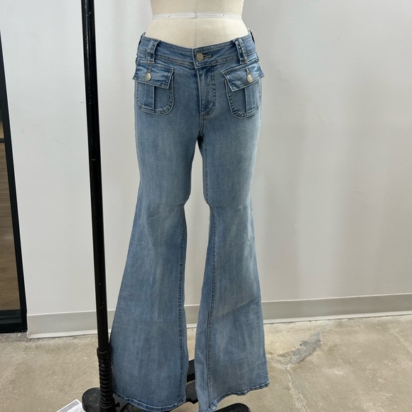 Garage Denim | 26 - Picture 1 of 4